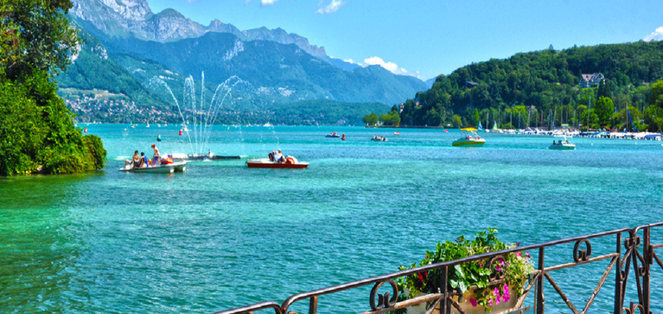 Pourquoi doit-on se rendre à Annecy en basse saison ?