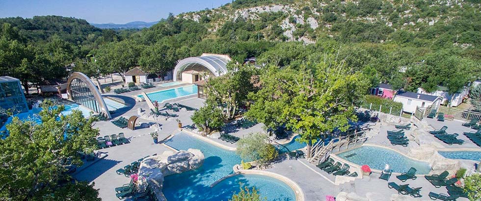 Camping en Ardèche : où le faire à petit prix ?