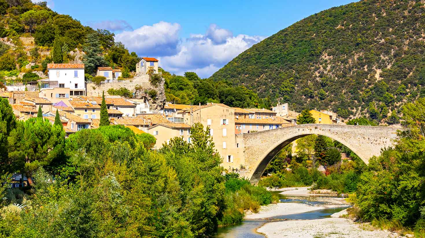Louez votre hébergement de camping à coté de Nyons