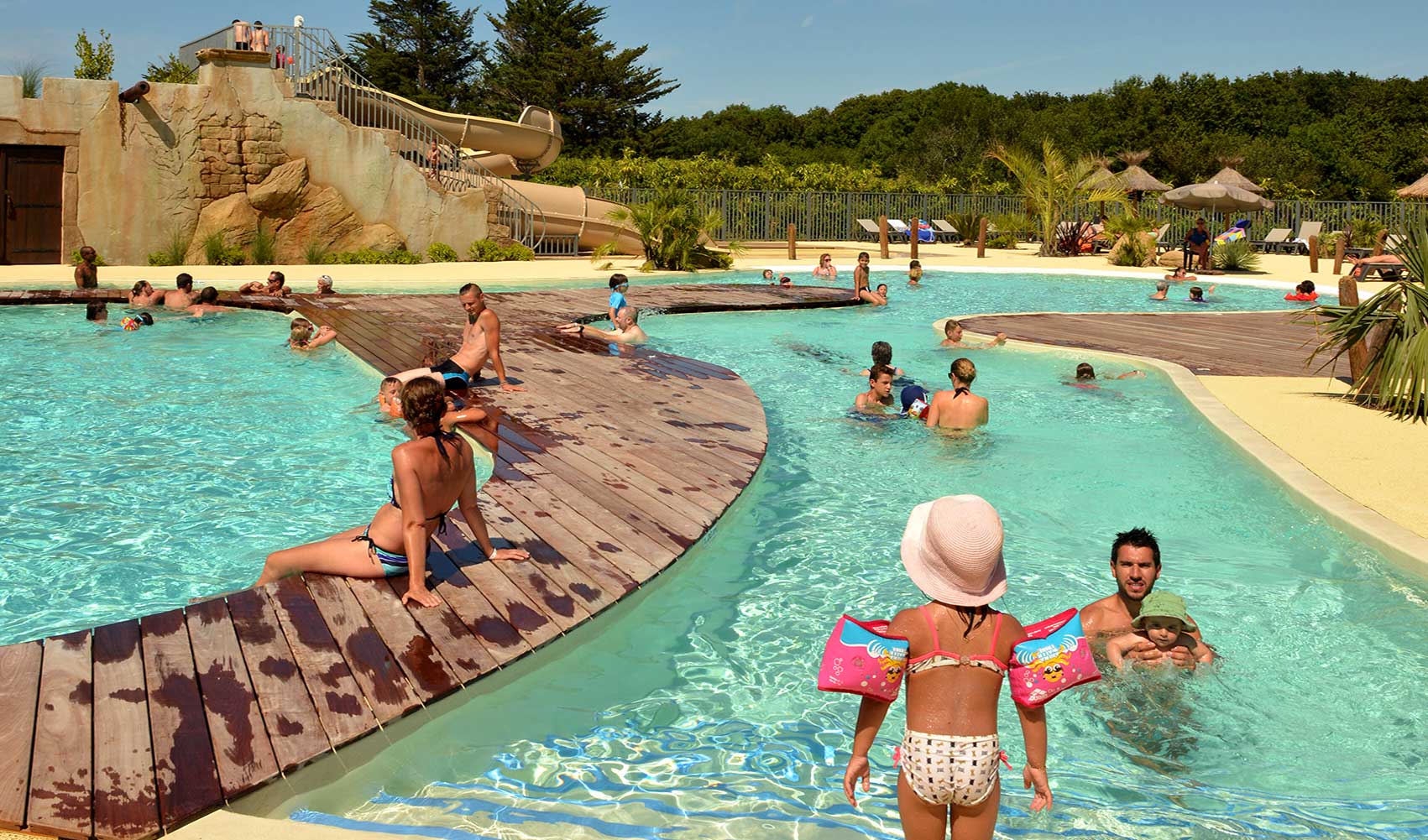 Top 4 des plus beaux campings avec piscine au Pays Basque